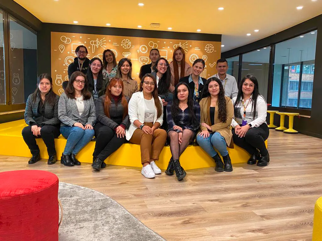 Mujeres Stefanini